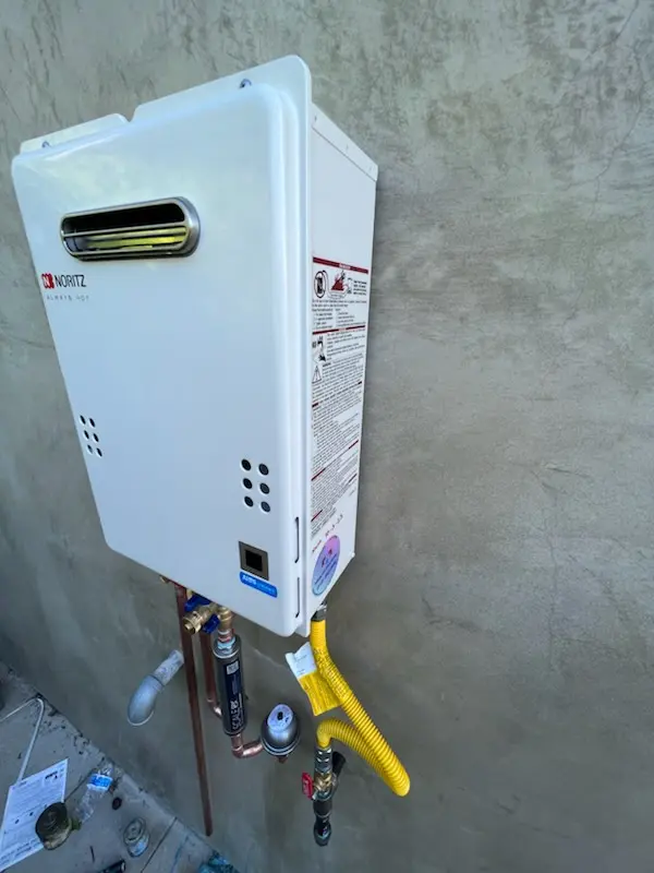 Tankless water heater installation for Lower Longwood homes